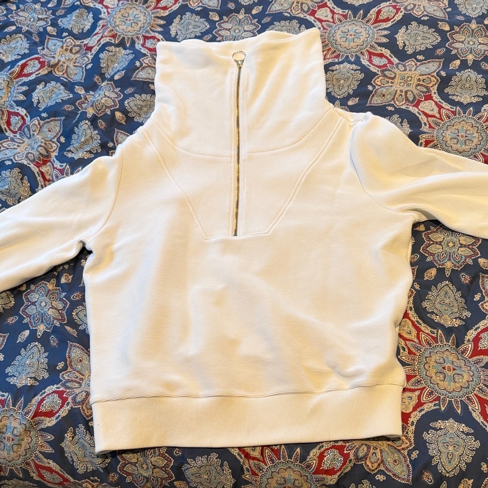 Varley Cream High-Neck Pullover with Zipper size large